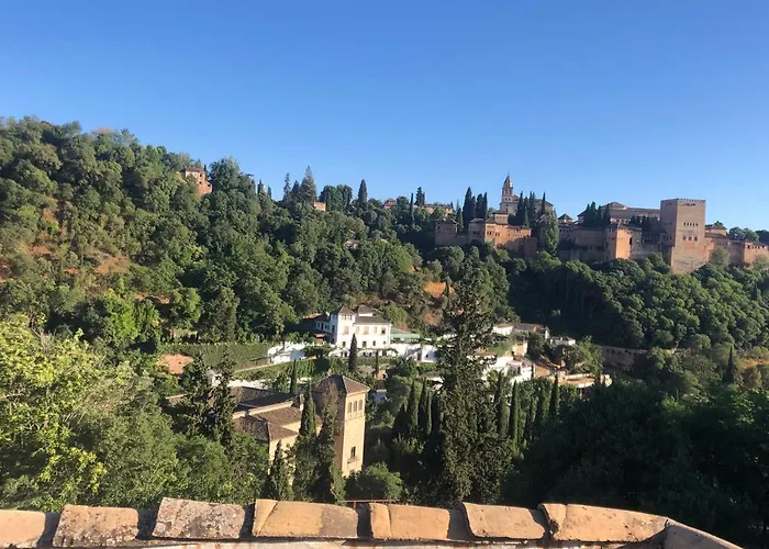 Alhambra En El Sacromonte